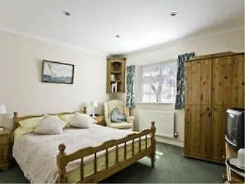 Isles Of Scilly Country Hotel